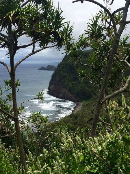 polalu valley via awini trail.